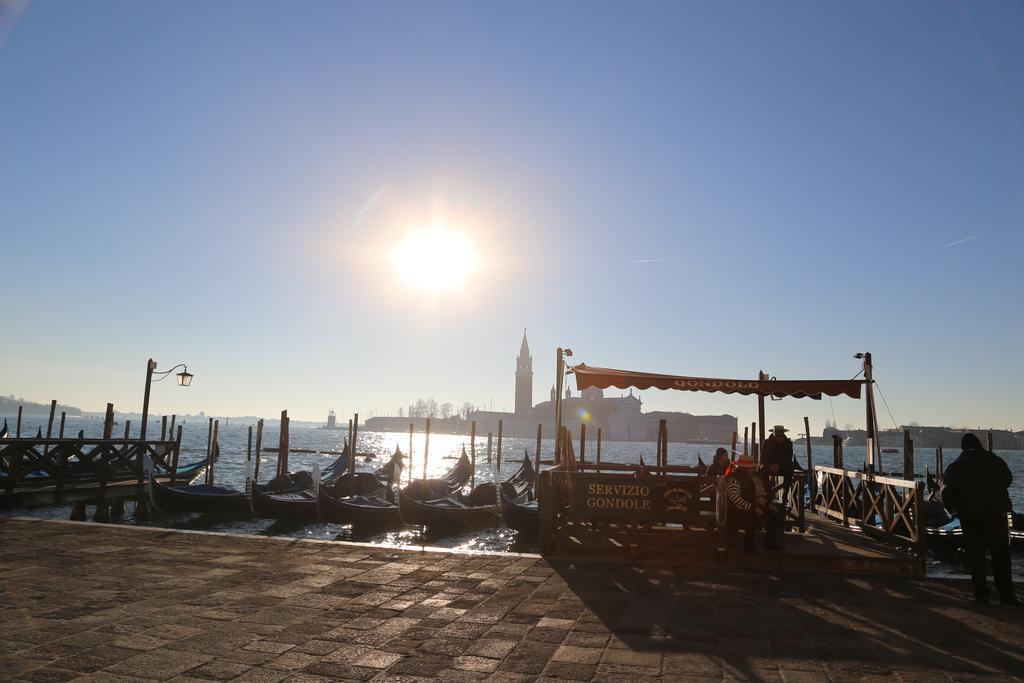 Ferienwohnung Casa Dei Cavalieri Venedig Exterior foto